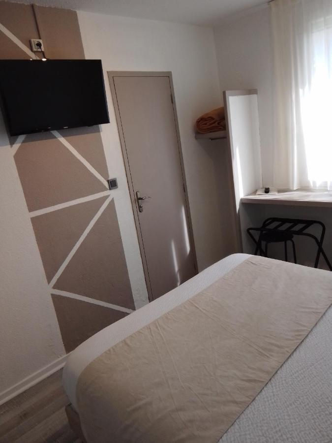 Logis Drom'Sud Hotel Donzere Екстер'єр фото